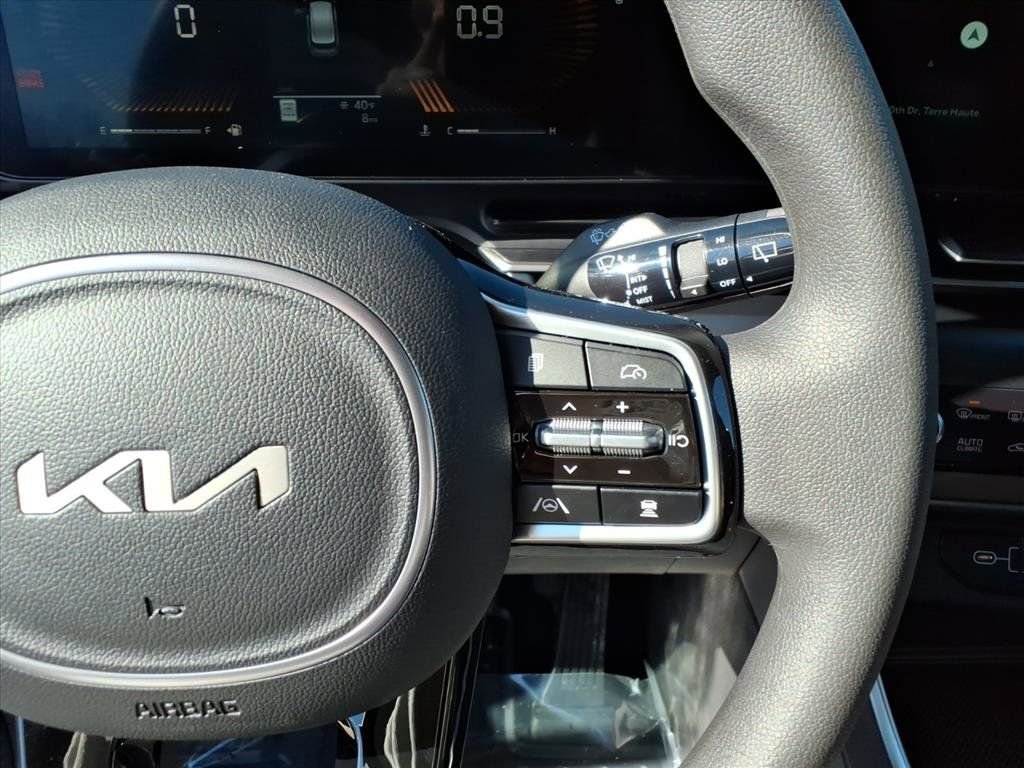 New 2026 Deep Chroma Blue Kia LX image 21