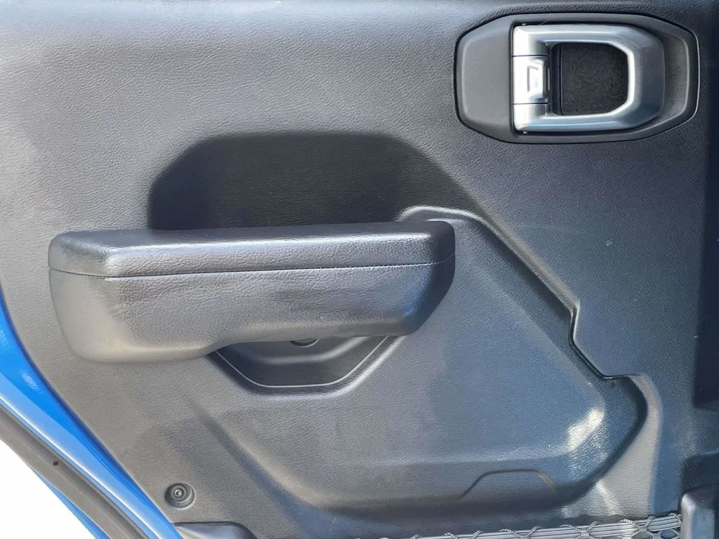 Used 2021 Blue Jeep Unlimited Rubicon image 21