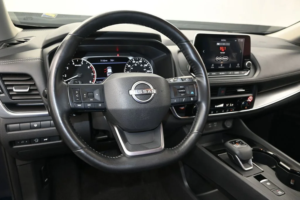 Used 2025 Blue Nissan SV image 22