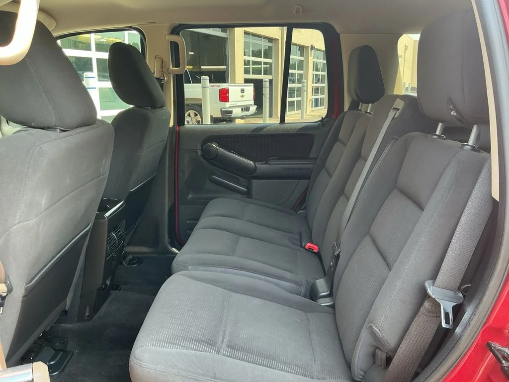 Used 2010 Red Ford XLT image 20