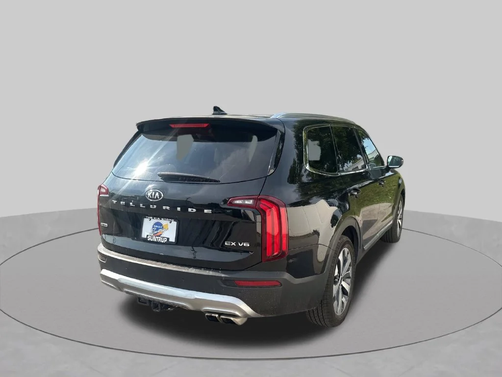 Used 2020 Black Kia EX image 6