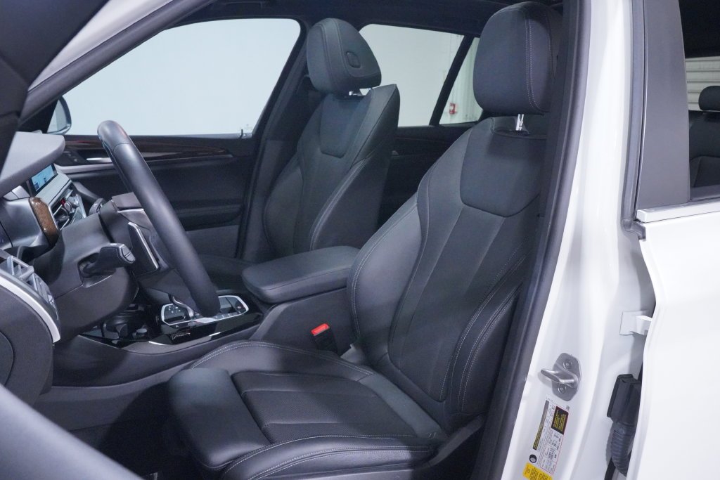 Certified Used 2024 Alpine White BMW sDrive30i image 7