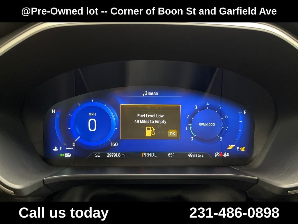 Used 2022 Red Ford SEL image 21