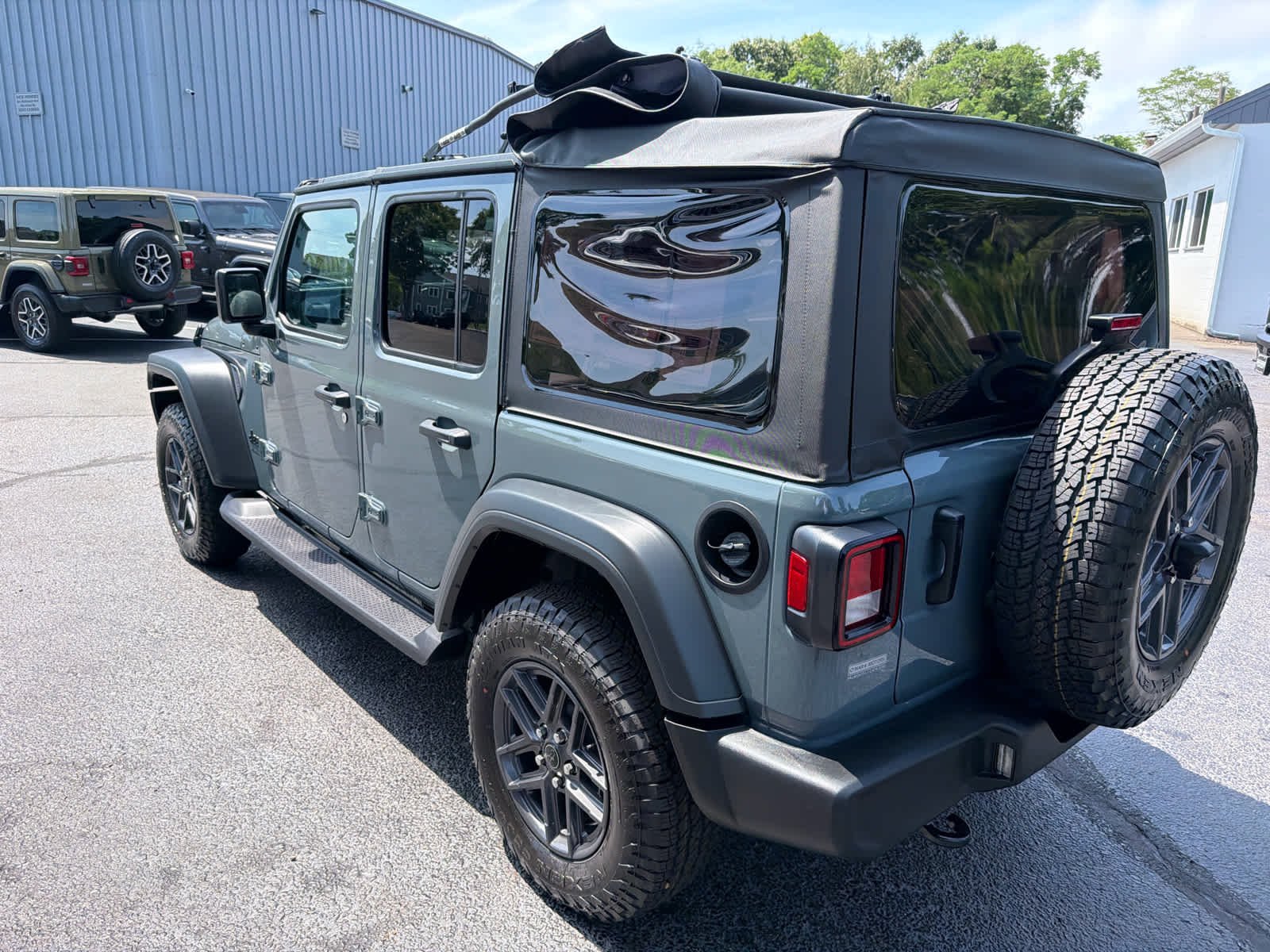 New 2026 Anvil Clear-Coat Exterior Paint Jeep Sport S image 6