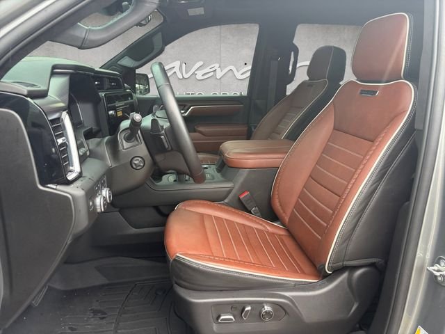 Used 2025 Silver GMC Denali Ultimate image 19