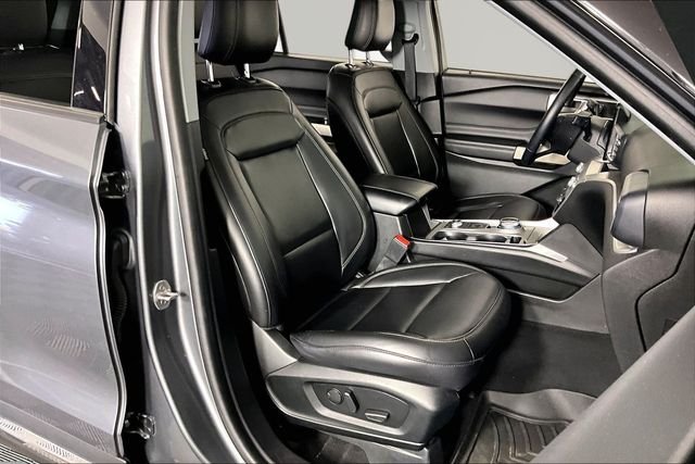 Used 2022 Gray Ford XLT image 28