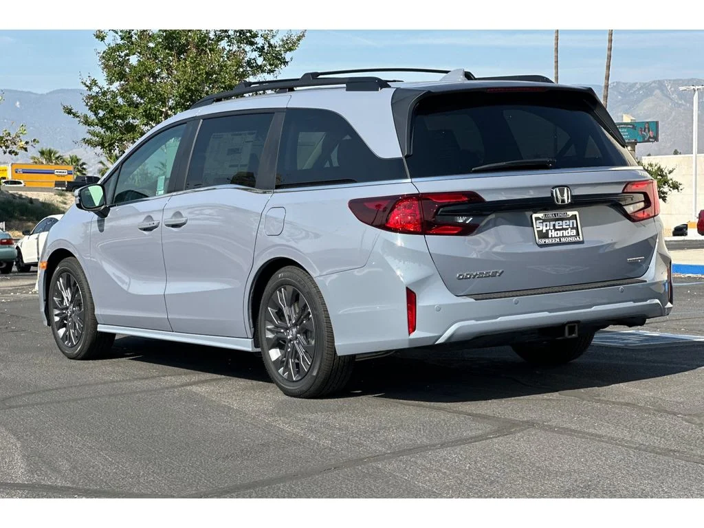 New 2026 Sonic Gray Pearl Honda Touring image 7