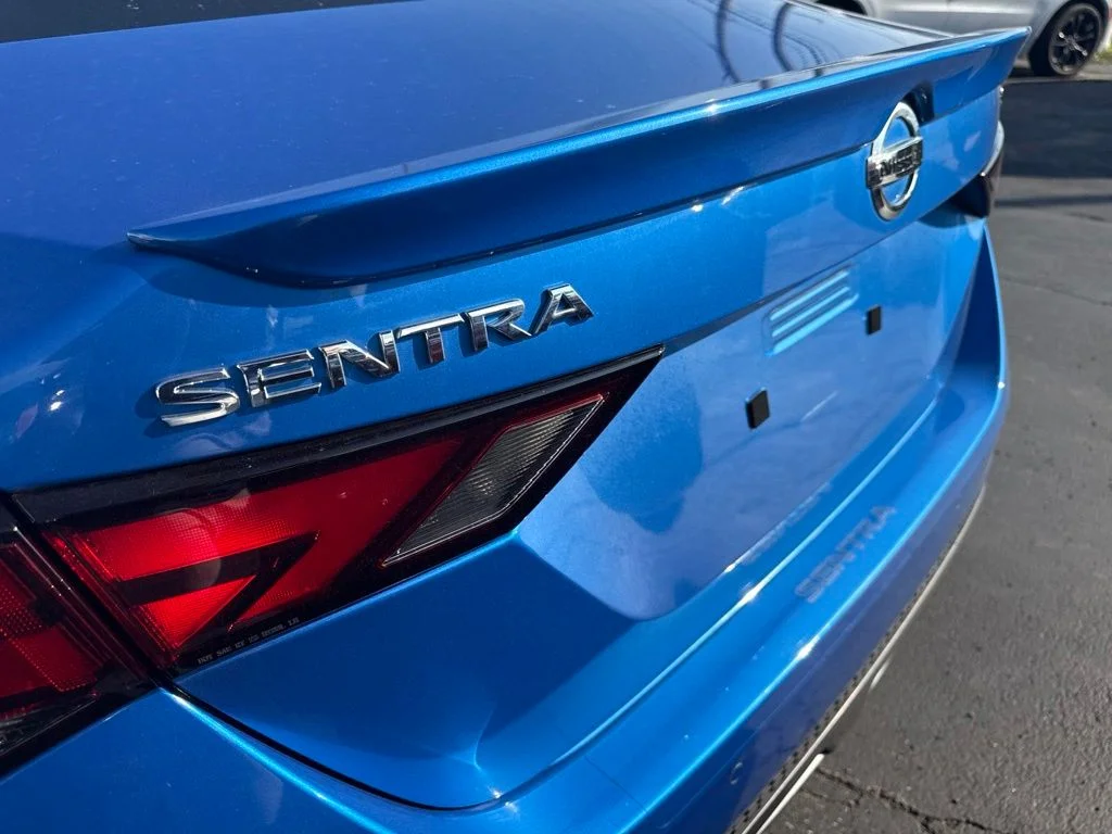 Used 2021 Blue Nissan SR image 14