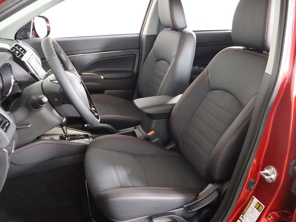 2025 Mitsubishi Outlander Sport SE - Photo 26