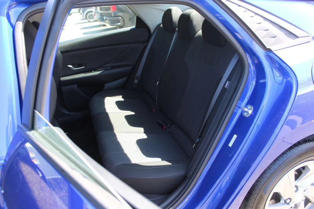Certified Used 2025 Blue Hyundai SE image 13