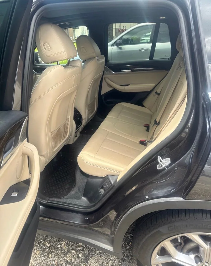 Used 2022 Gray BMW xDrive30i image 5