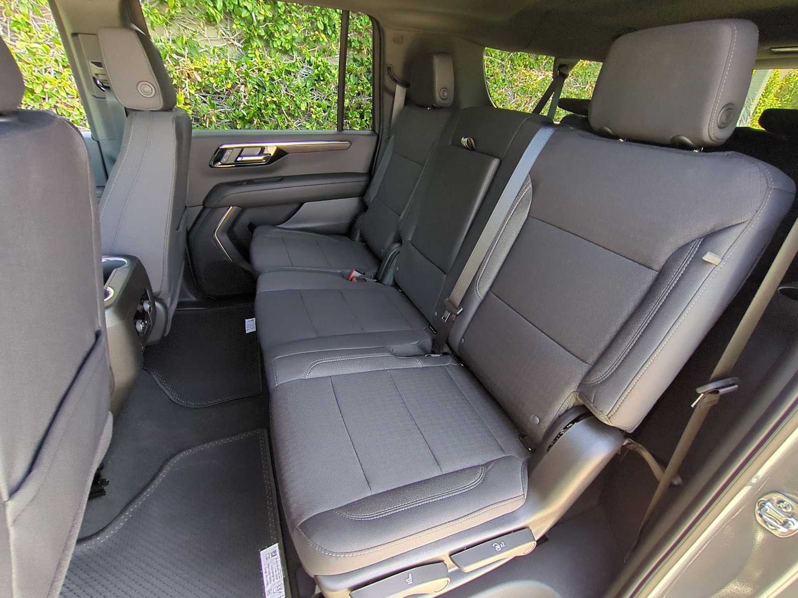 2026 Chevrolet Suburban LS - Photo 24