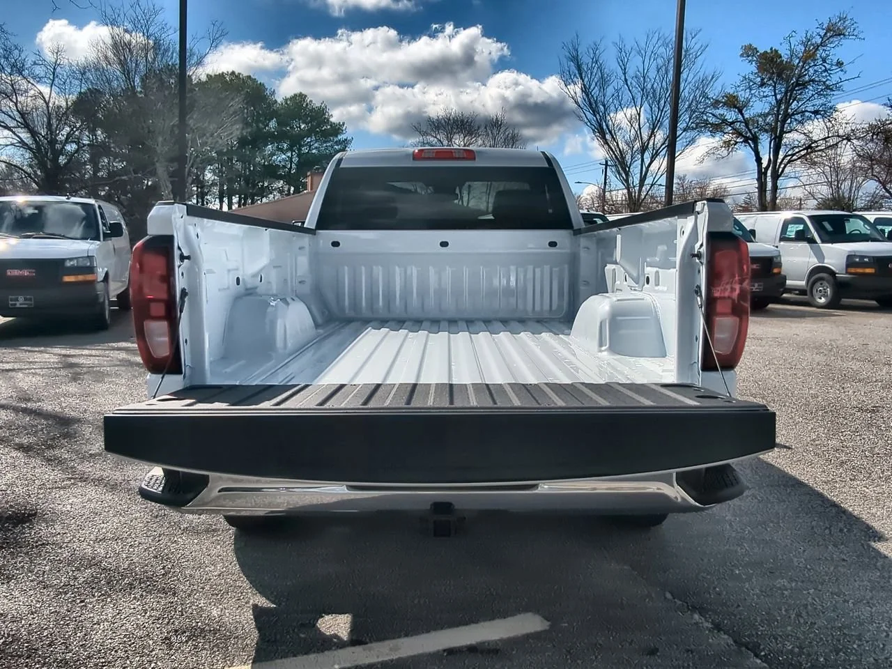 New 2026 Summit White GMC Pro image 23