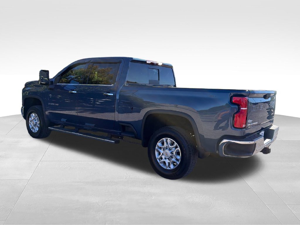 Used 2025 Blue Chevrolet LTZ image 3
