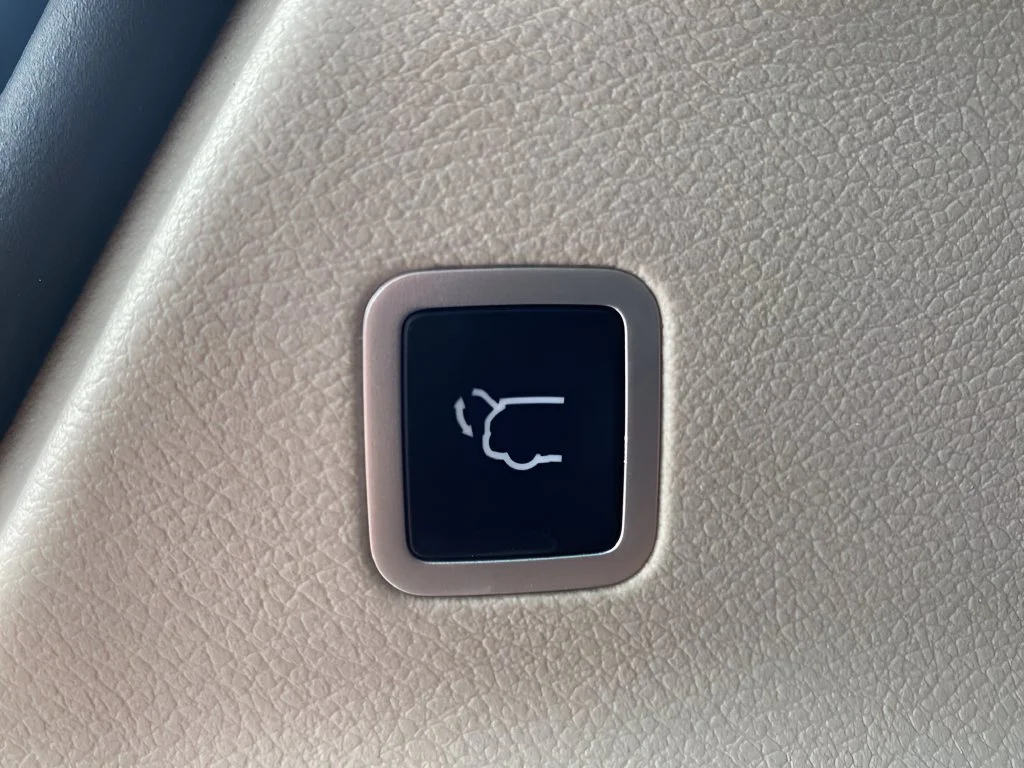 Used 2023 White Chrysler LX image 36