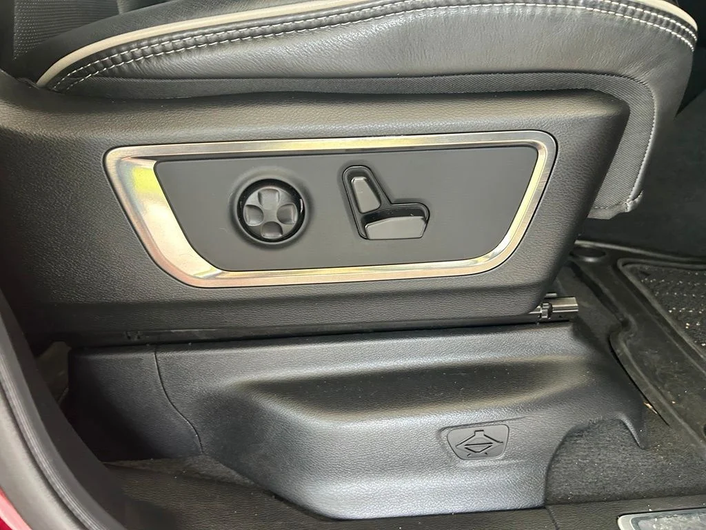 Used 2019 Red Ram Limited image 32