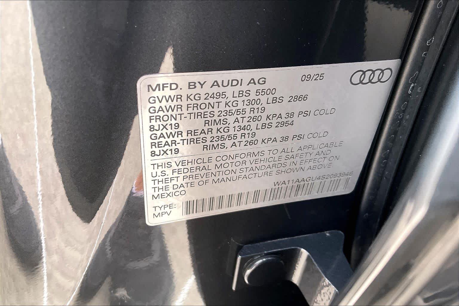 Used 2025 Tambora Gray Metallic Audi Premium image 35