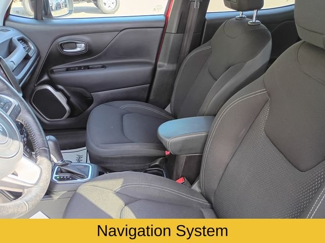 Used 2023 Red Jeep Latitude image 12