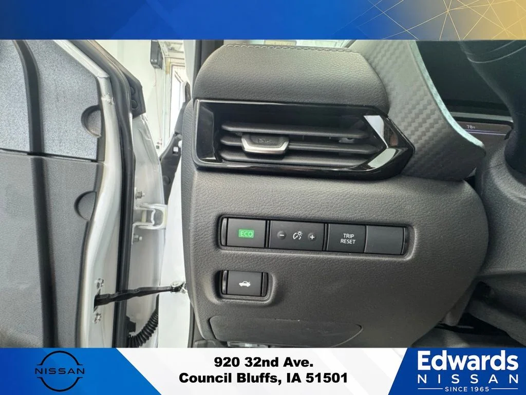 2025 Nissan Sentra SV - Photo 22