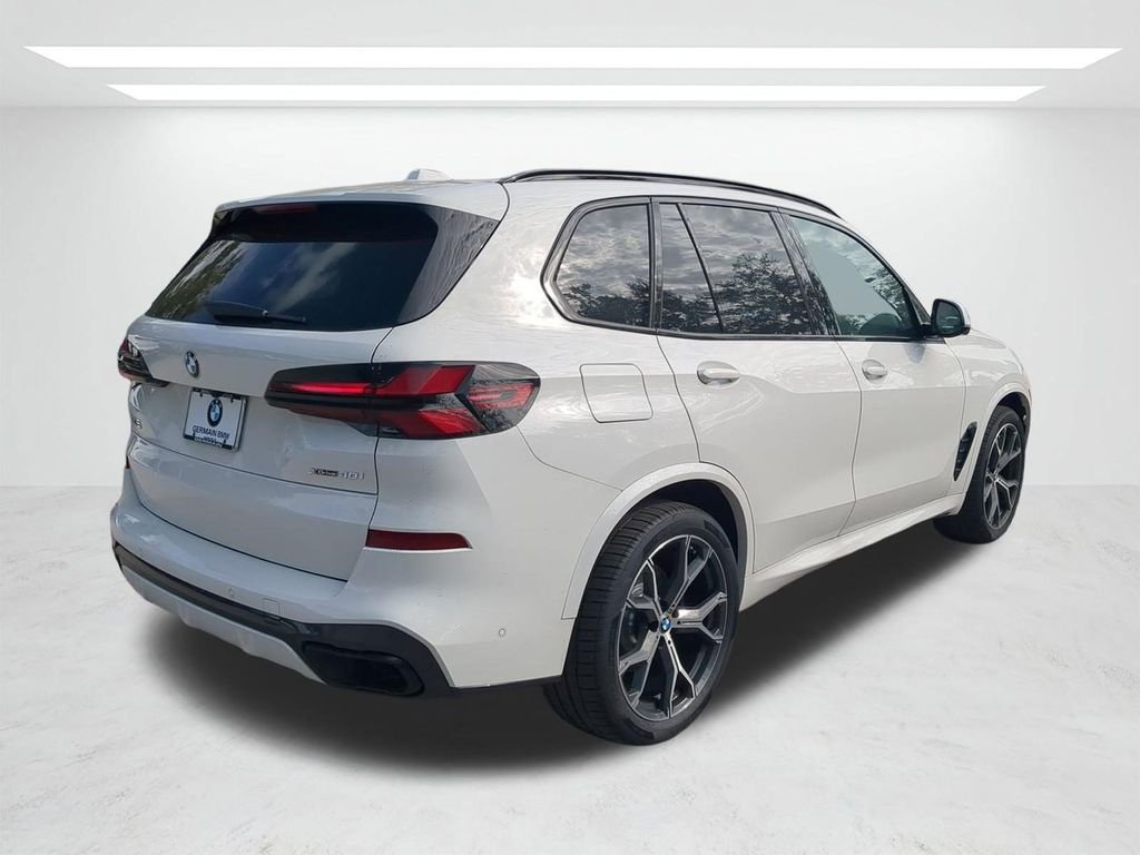 New 2026 Alpine White BMW xDrive40i image 4