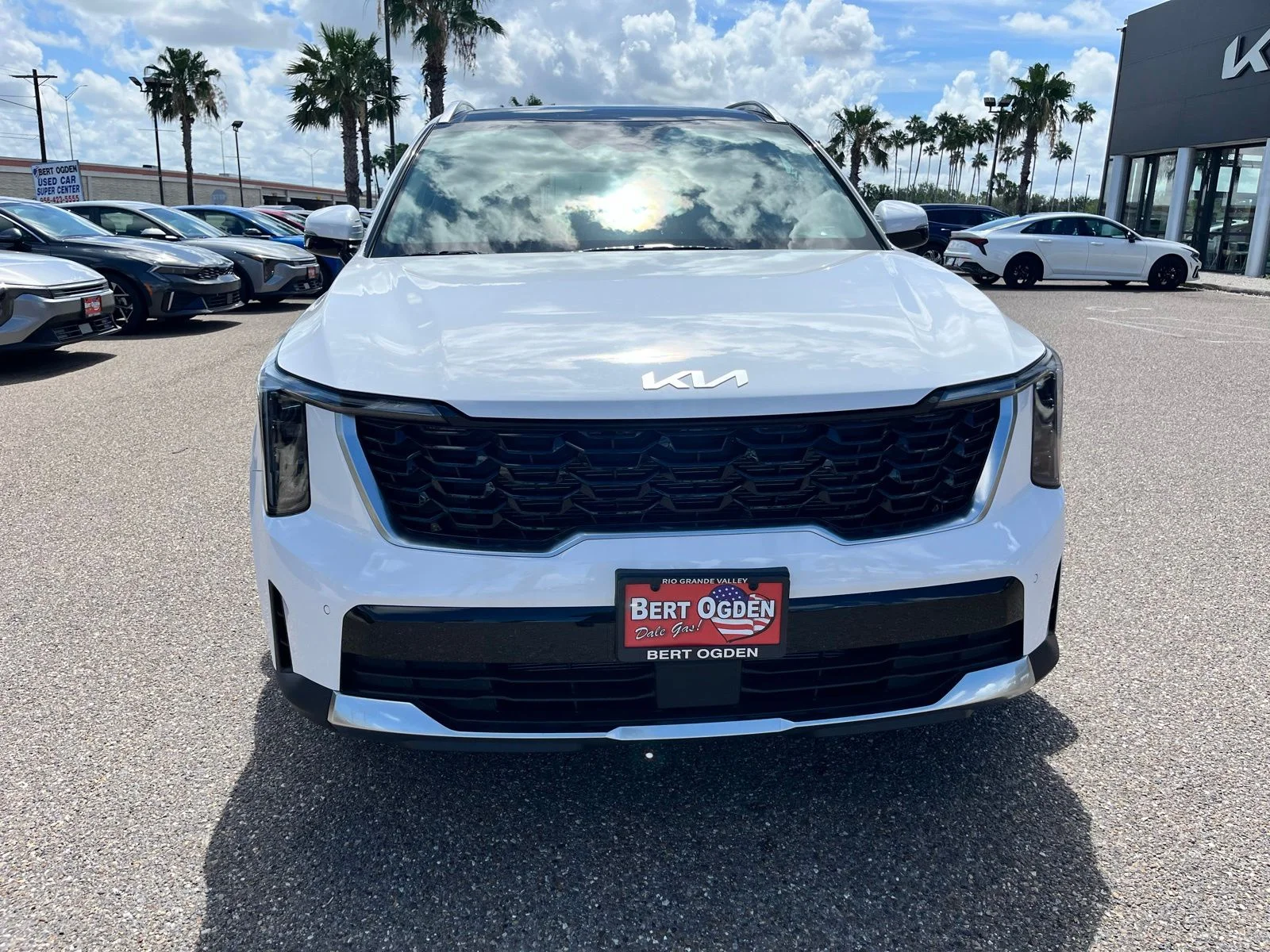 New 2026 White Kia S image 2