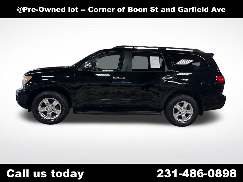 Used 2008  Toyota Limited image 2