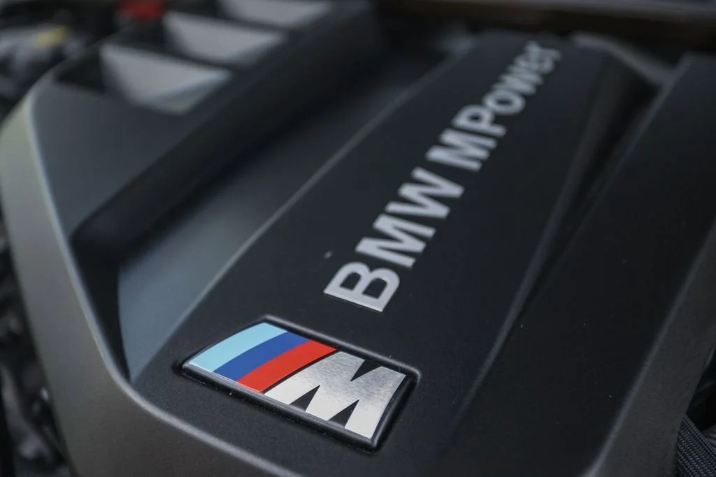 Used 2022 Brooklyn Gray Metallic BMW Competition image 28