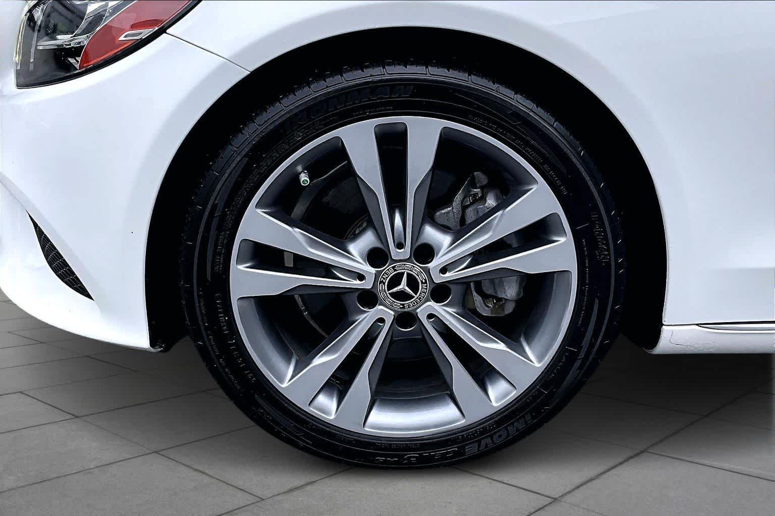 Used 2019 Polar White Mercedes-Benz C 300 image 10
