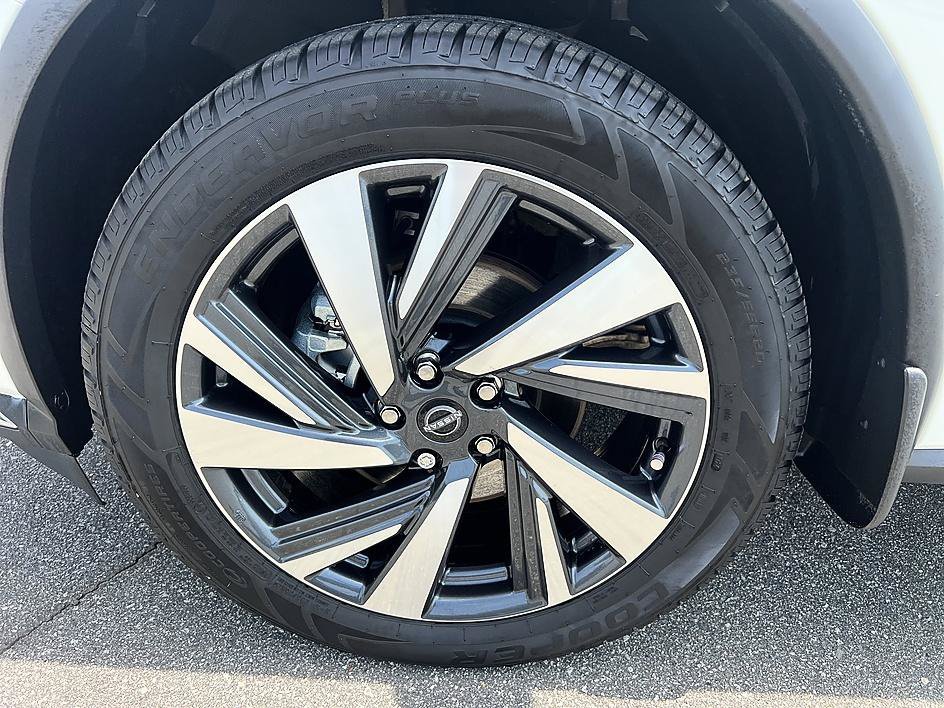 Certified Used 2023 Pearl White Tricoat Nissan SL image 11