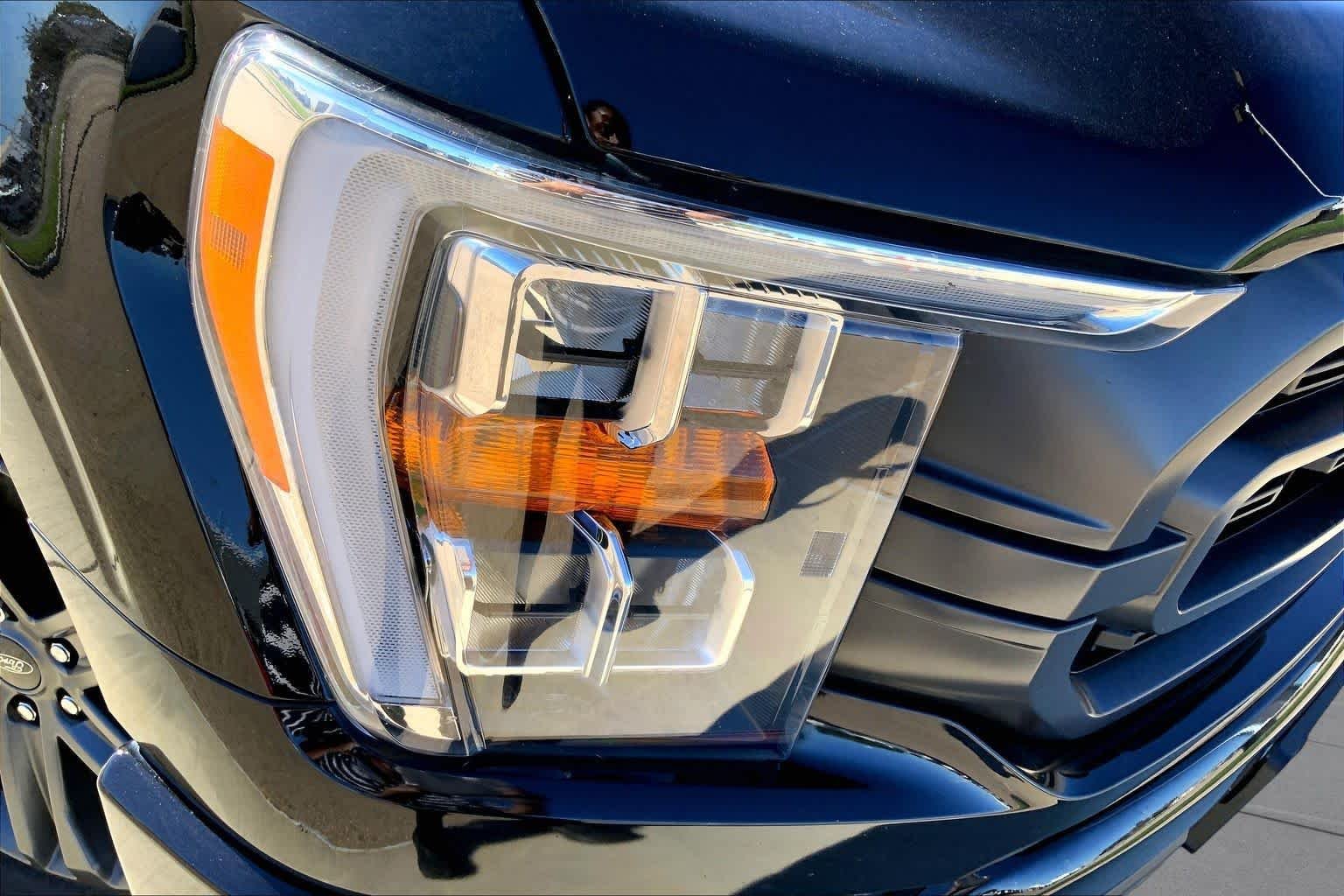 Used 2023 Agate Black Metallic Ford XLT image 27