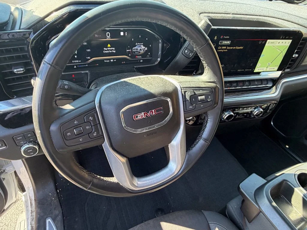 Used 2023 SUMMIT WHITE GMC Elevation image 12