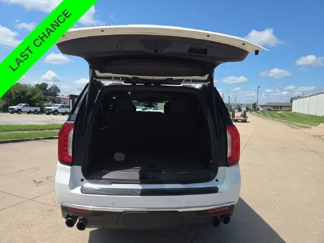 Used 2021 White GMC Denali image 21