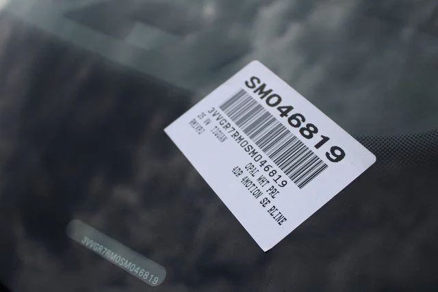 2025 Volkswagen Tiguan SE R-LINE BLACK - Photo 30
