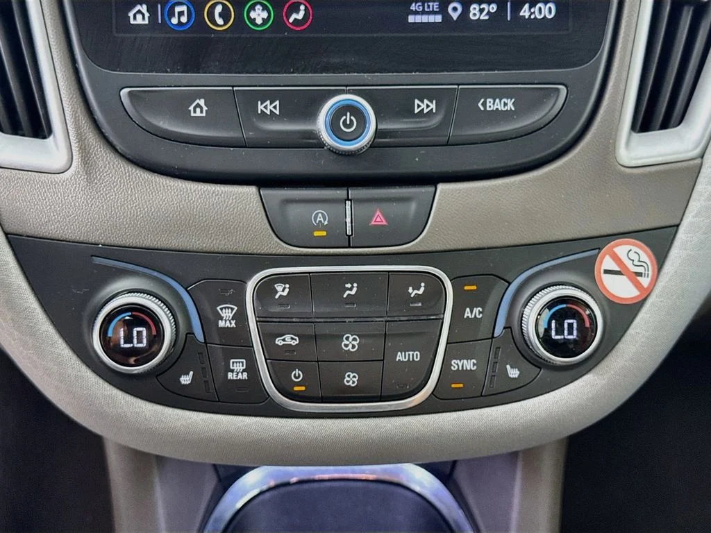 Used 2025 Gray Chevrolet LT image 18