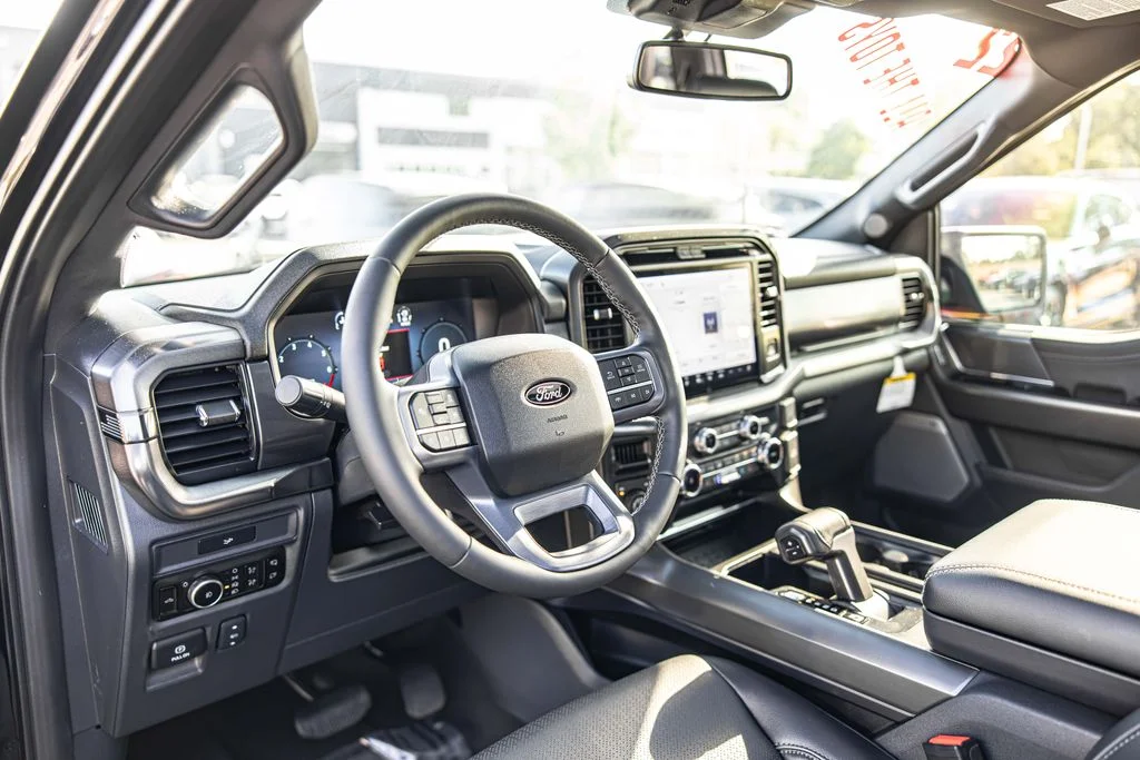 Used 2026 Blue Ford Lariat image 18