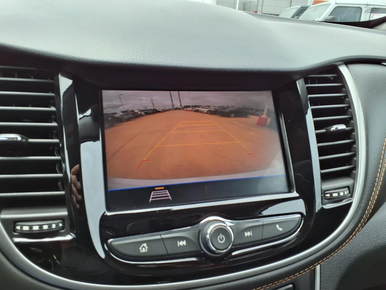Used 2022 White Chevrolet LS image 12