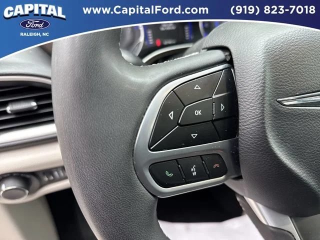 Used 2023 White Chrysler LX image 22