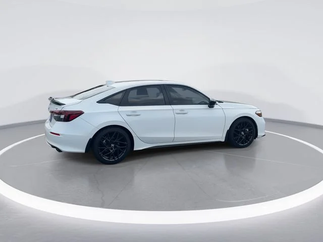 Used 2026 White Honda  image 5