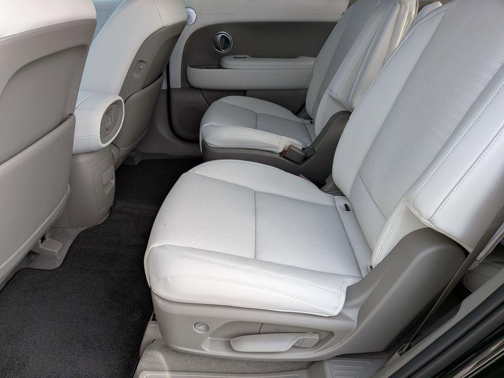 New 2026 Black Hyundai Limited AWD image 25