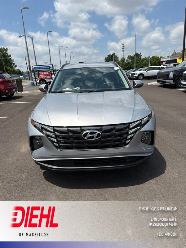 Used 2023 Silver Hyundai SEL image 1
