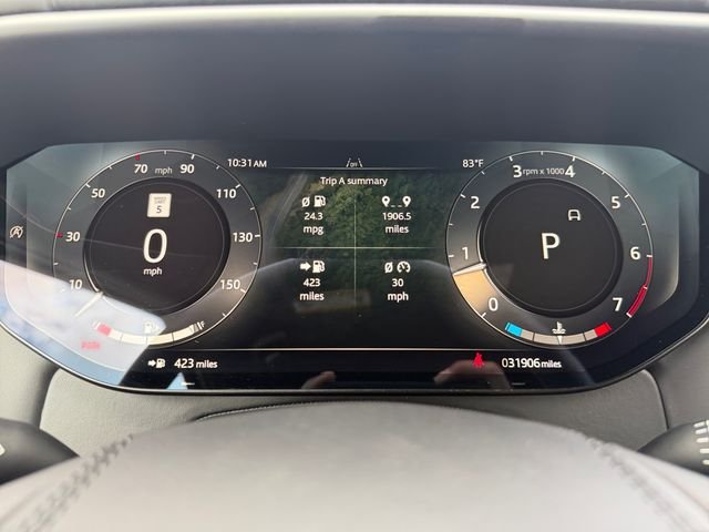 Certified Used 2025 Fuji White Land Rover SE image 14