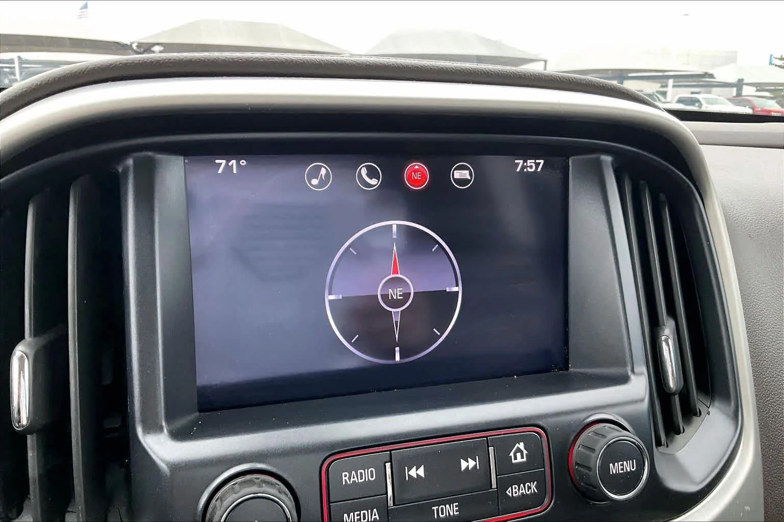 Used 2016 Summit White GMC 2WD SLE image 30