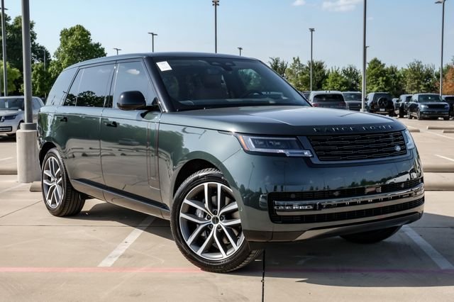 New 2026 Belgravia Green Land Rover SE image 7