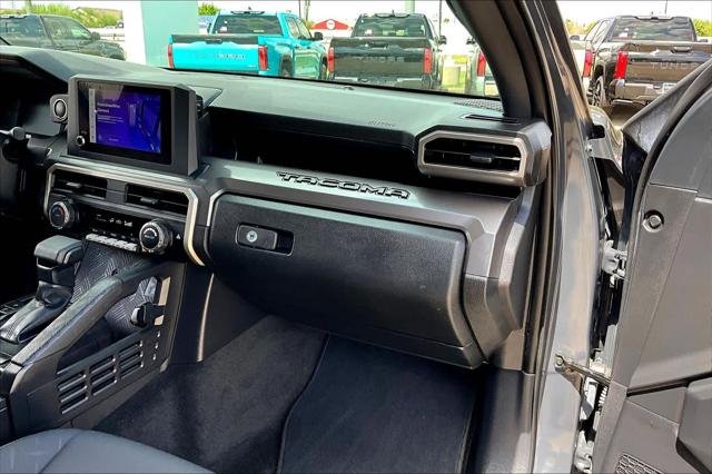 2024 Toyota Tacoma SR5 - Photo 19