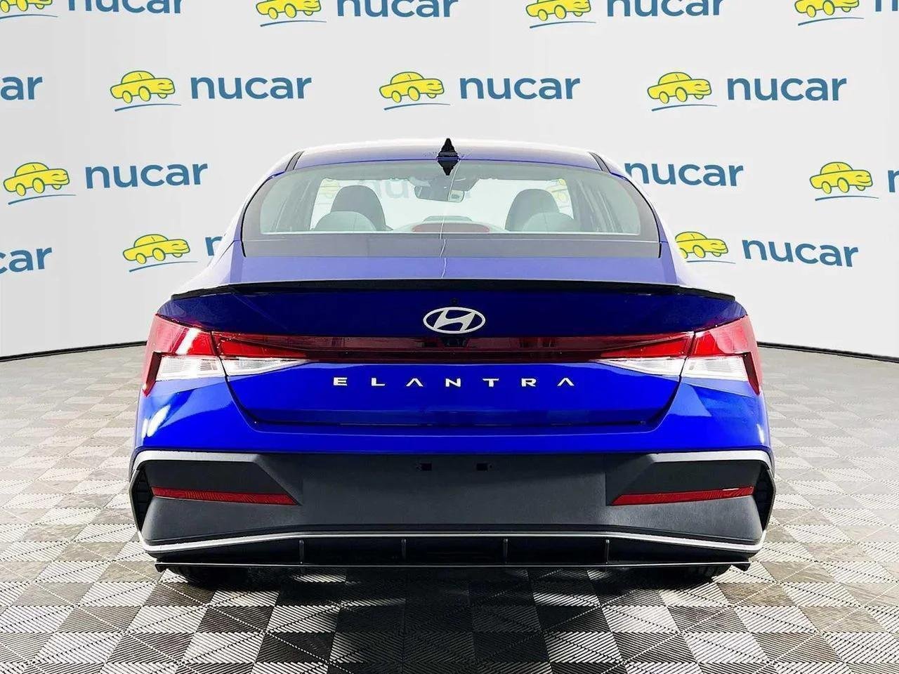 2026 Hyundai Elantra — photo 6