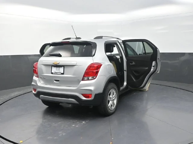 Used 2020 Silver Chevrolet LT image 34