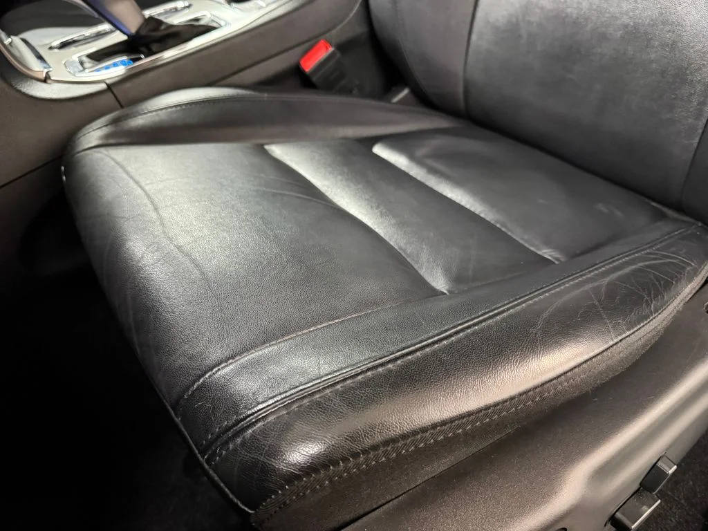 Used 2022 White Jeep Limited image 16