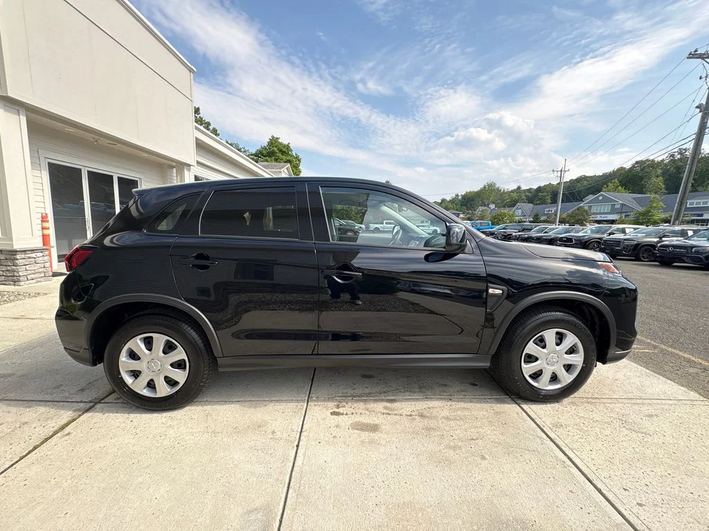 New 2026 Black Mitsubishi  image 6