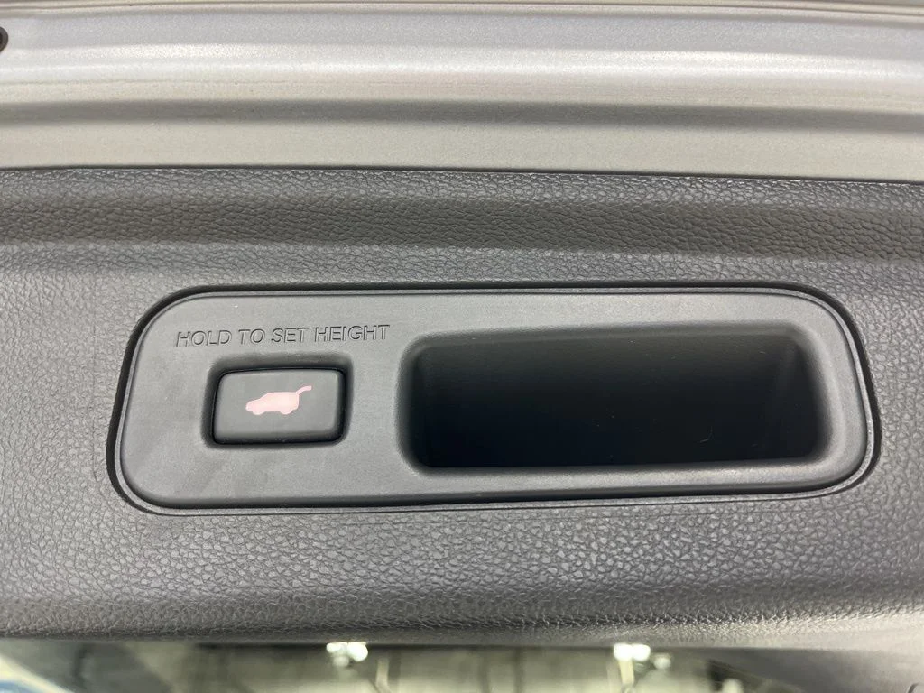 2024 Honda Odyssey Touring - Photo 38