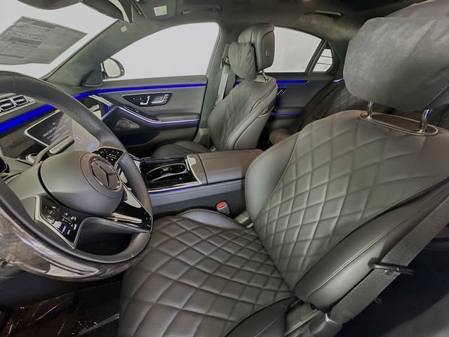 New 2026 MANUFAKTUR Moonlight White Metallic Mercedes-Benz S 580 image 53